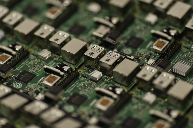 Unser Elektronotdienst repariert PC-Motherboards